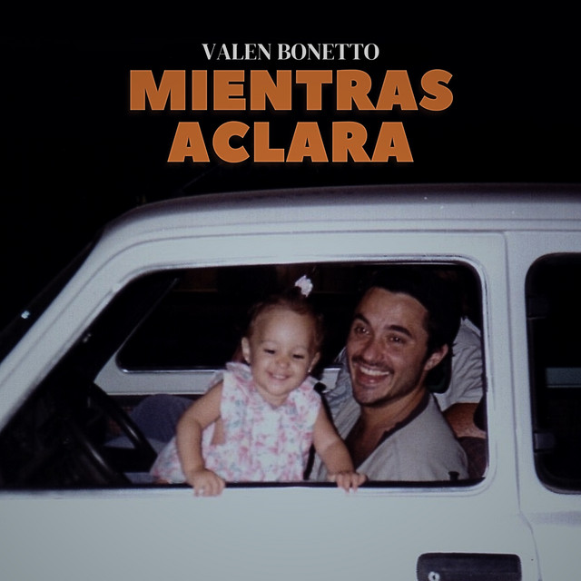 Mientras aclara cover art