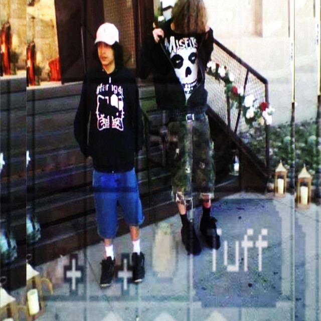 2swaggedout2fitin/if u wanna talk
