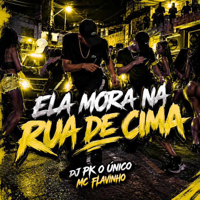Ela Mora na Rua de Cima