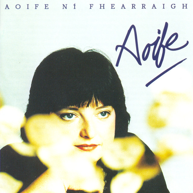 Aoife Ní Fhearraigh photo