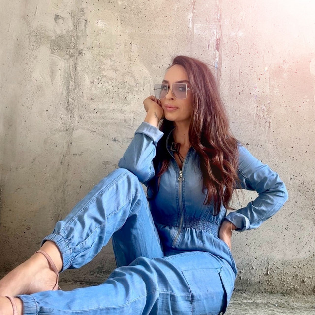 Zali to cvijeće suzama sreće cover