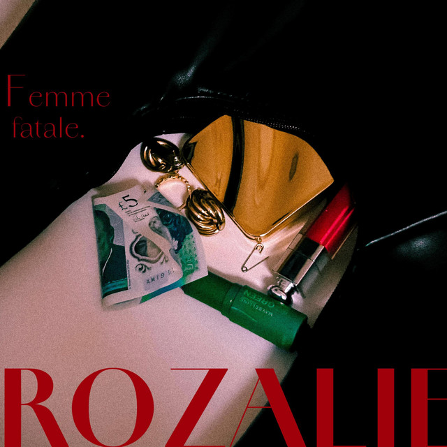 Femme fatale.