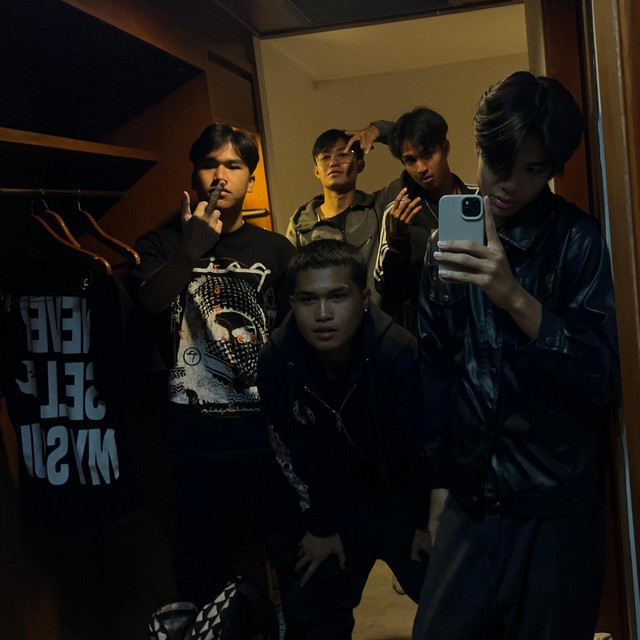 เผชิญ cover