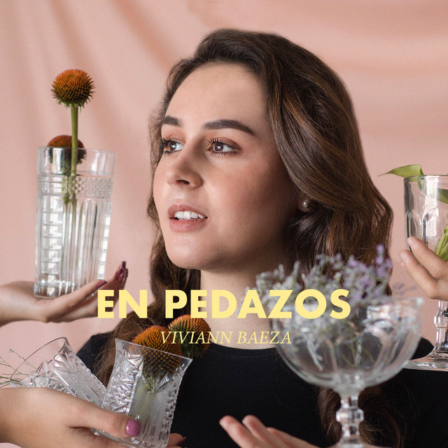 En Pedazos cover art