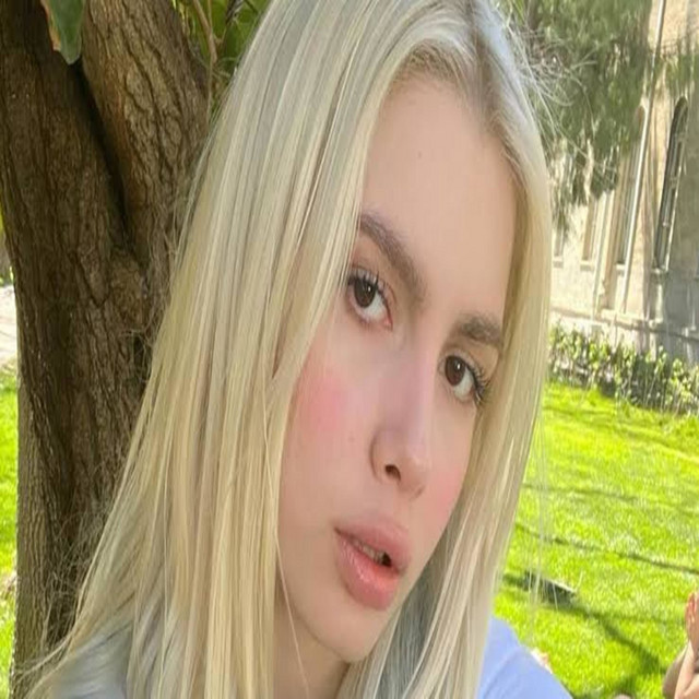 Aleyna Tilki - İşte Ben Gidiyom cover art