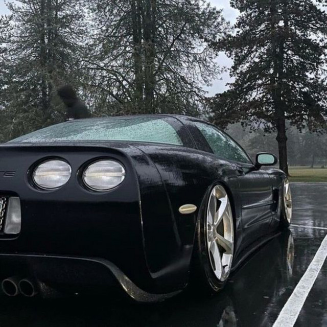 TRIPPING IN THE CLUB W/URSLOWER