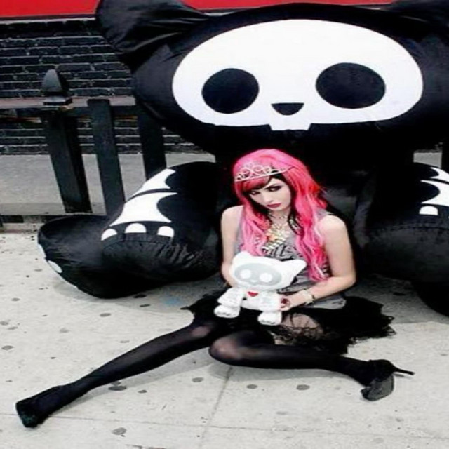 SKELANIMAL GIRLL