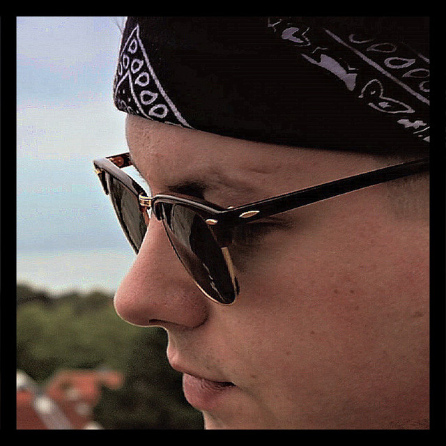 Kugeln vom Dach cover