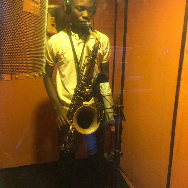 Segunfunmi Adelekan – Igbo highlife sax solo