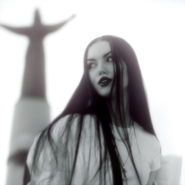 НА БЕРЕГУ ГДЕ ГОРОД СПИТ cover art