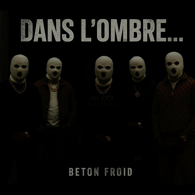 Dans L'Ombre...