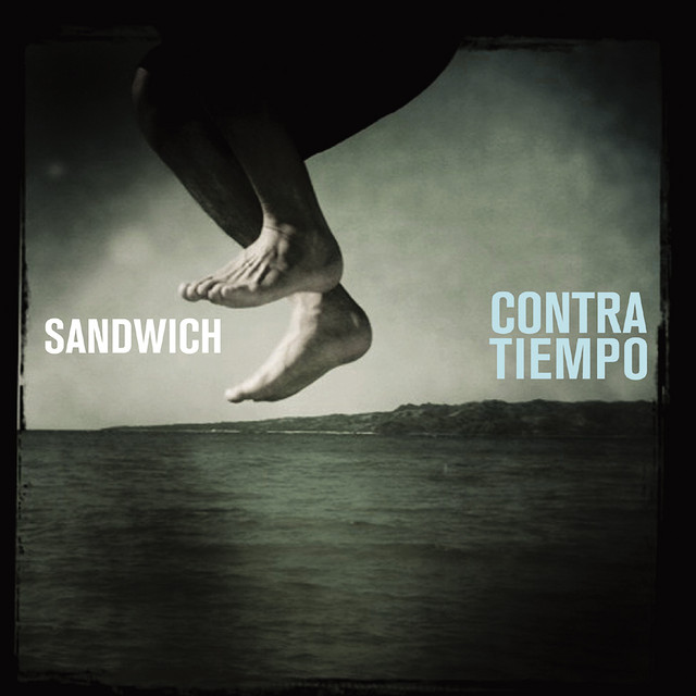 Contra Tiempo cover art