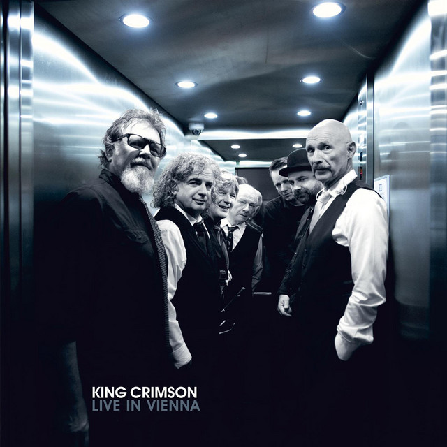 Omslag för Live In Vienna December 1, 2016 av King Crimson