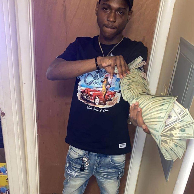 Trapstar Pezzy | Spotify