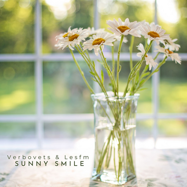Обкладинка: Sunny Smile — Lesfm