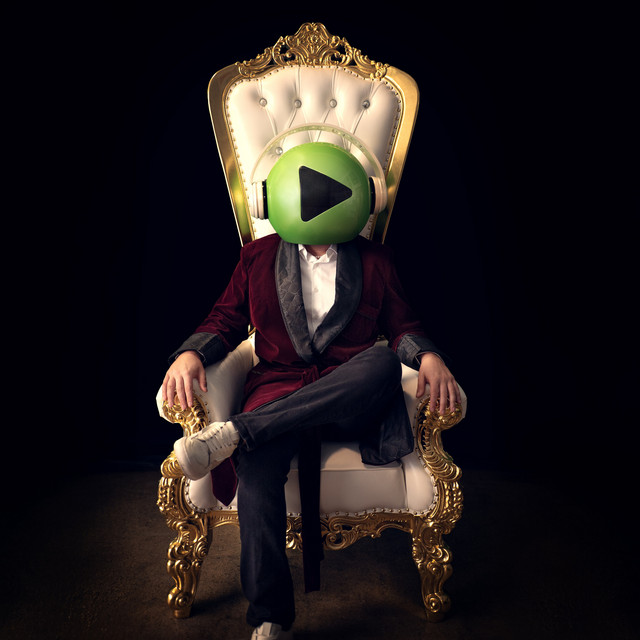 Meet Me In The Lobby