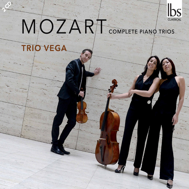 Mozart: Complete Piano Trios cover art
