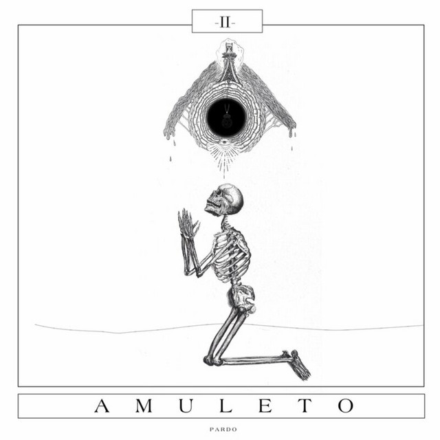 Amuleto by Pardo