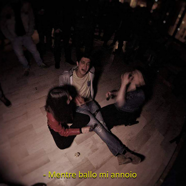 Mentre ballo mi annoio cover art
