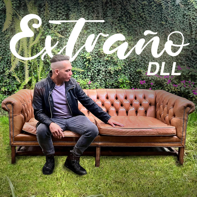 Extraño cover art