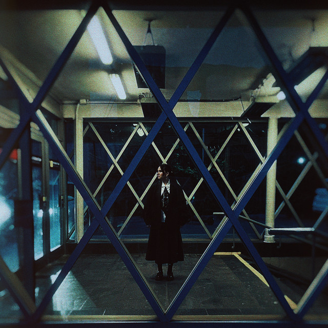 Обкладинка: тут там — Moann
