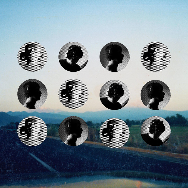 Nunca llueve aquí cover art