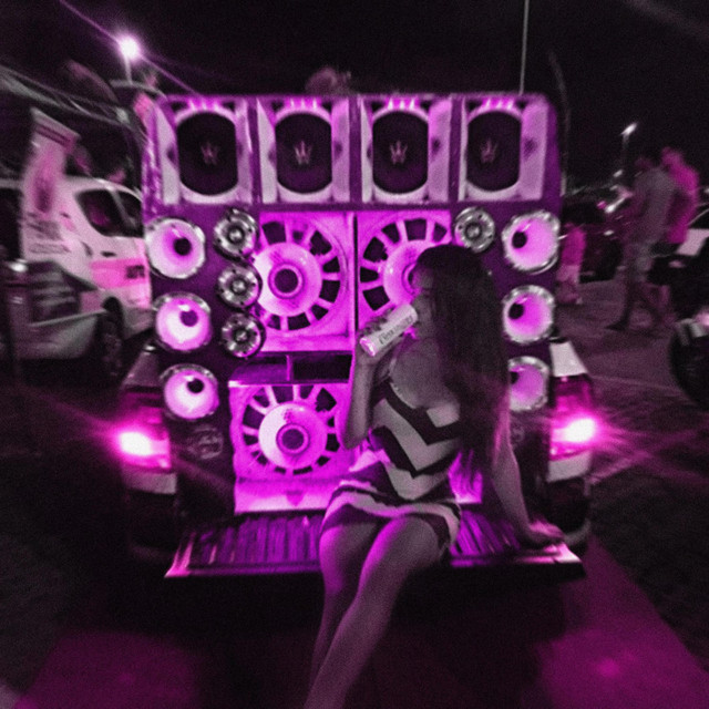 Vampira (Intro)