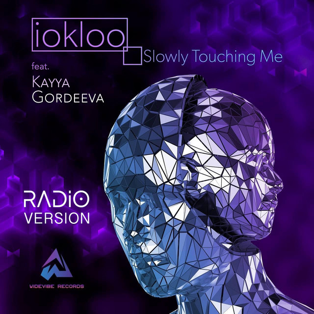 Обкладинка: Slowly Touching Me - Radio Edit — iokloo