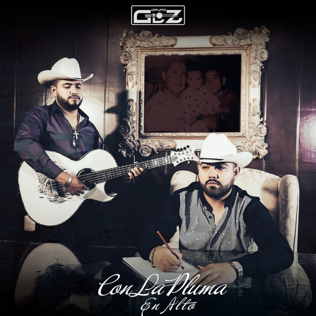 Con la Pluma en Alto cover art