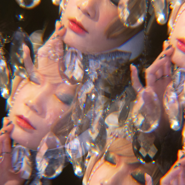 綺羅綺羅 cover art