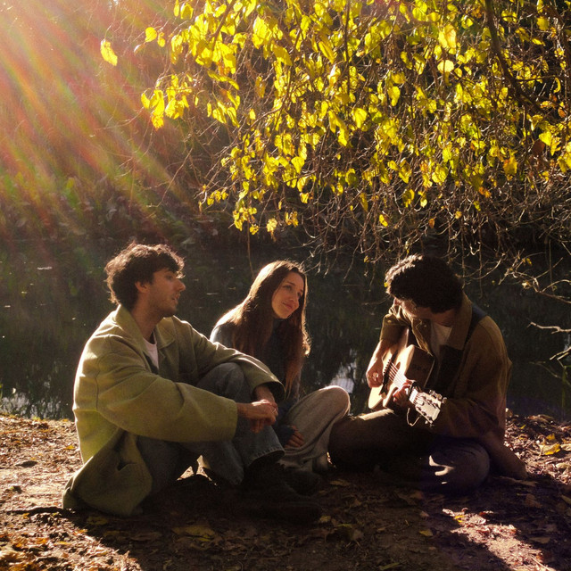 No Te Enamores De Mí cover art