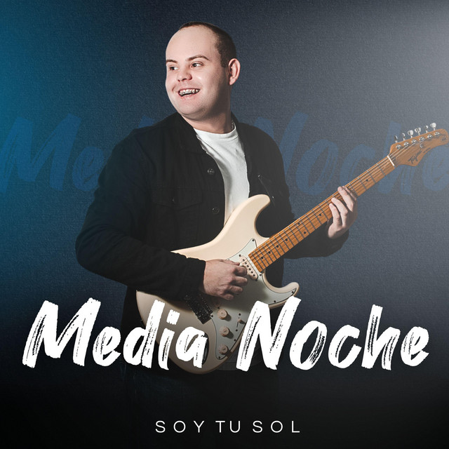 Media Noche