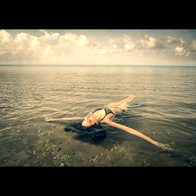 Cover art: Life Is Good — EyeForMusic