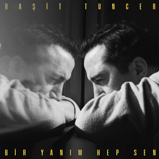 Bir Yanım Hep Sen (Akustik) cover art