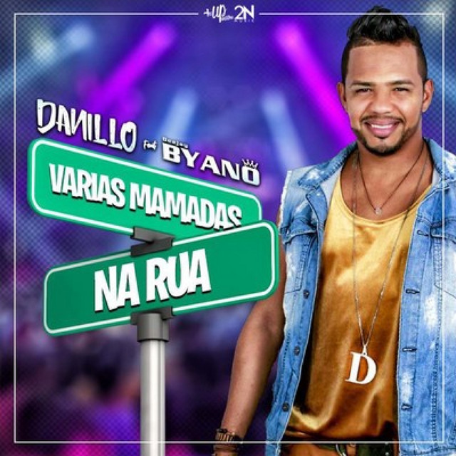 Várias Mamadas Na Rua