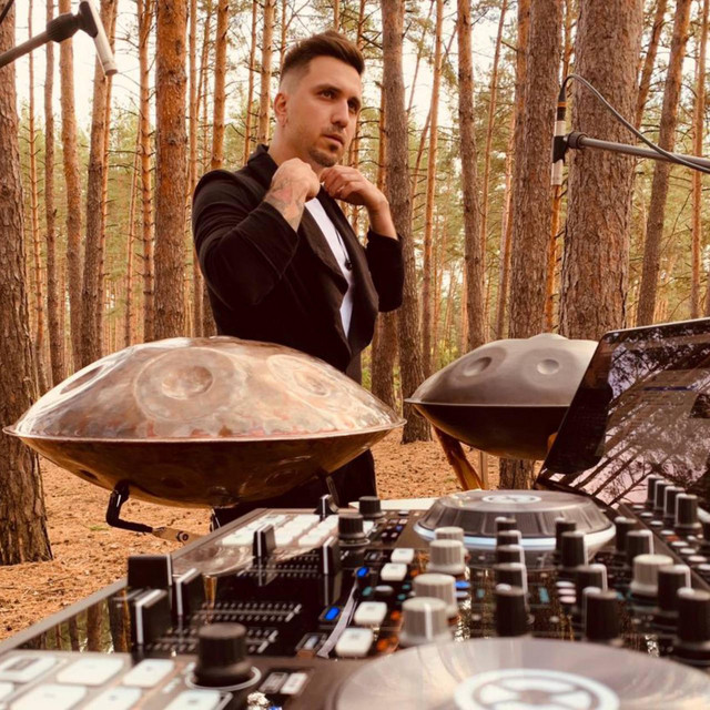 Cover art: Handpan Dance — Anton Strilets