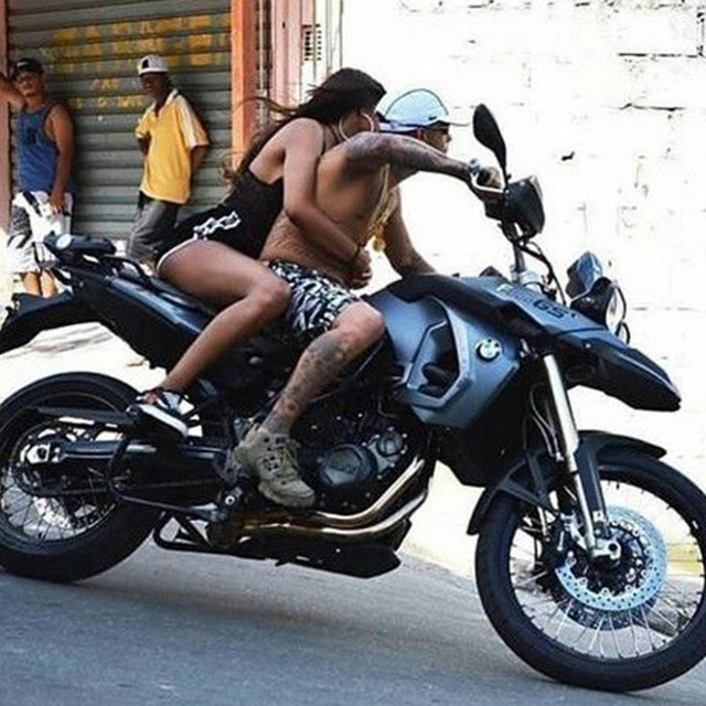 Nois Vai Lá Pra Pracinha, Só Pra Rebocar Novinha