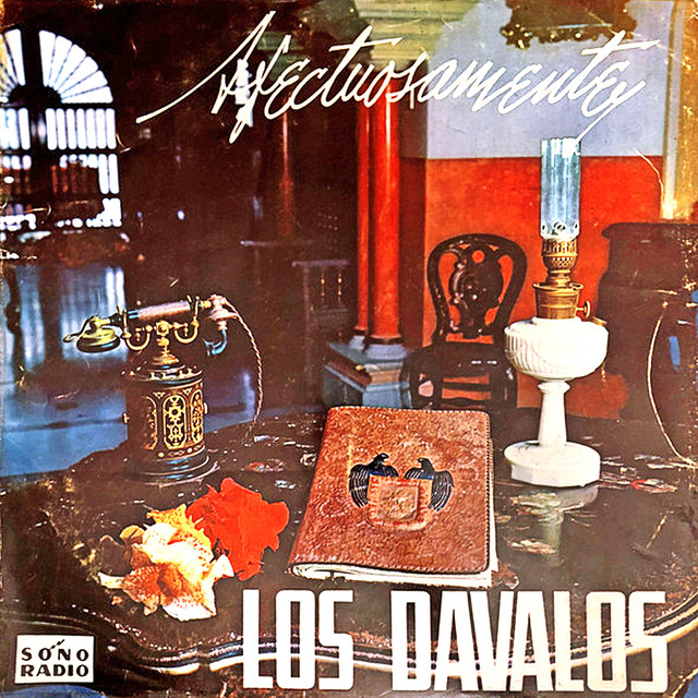 Afectuosamente... los Davalos cover art
