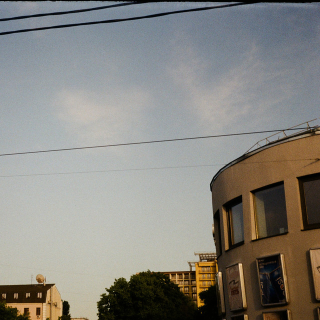 Cover art for влад не рад — жовтень