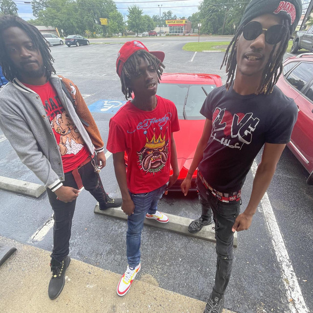 Thuggin Outside