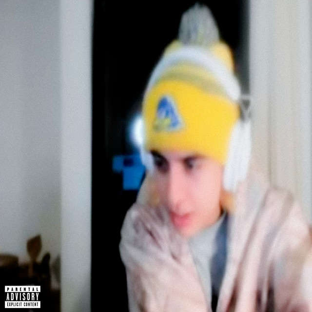 YO RAPERO, ELLA DELANTERA cover art