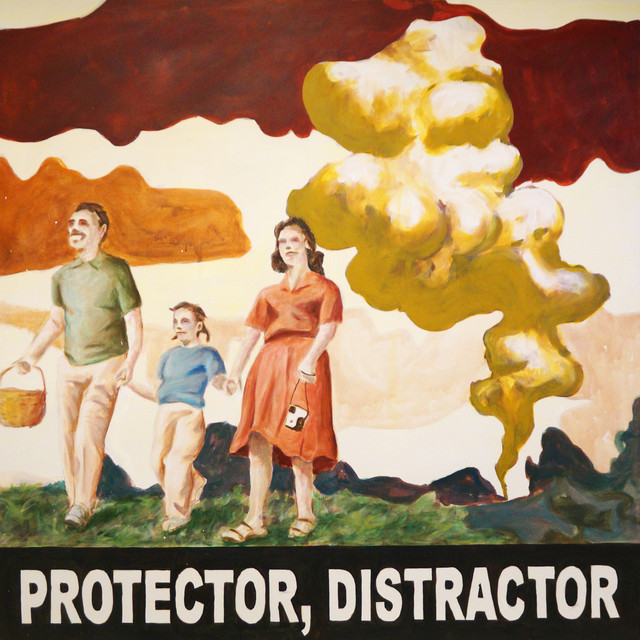 Protector, Distractor cover