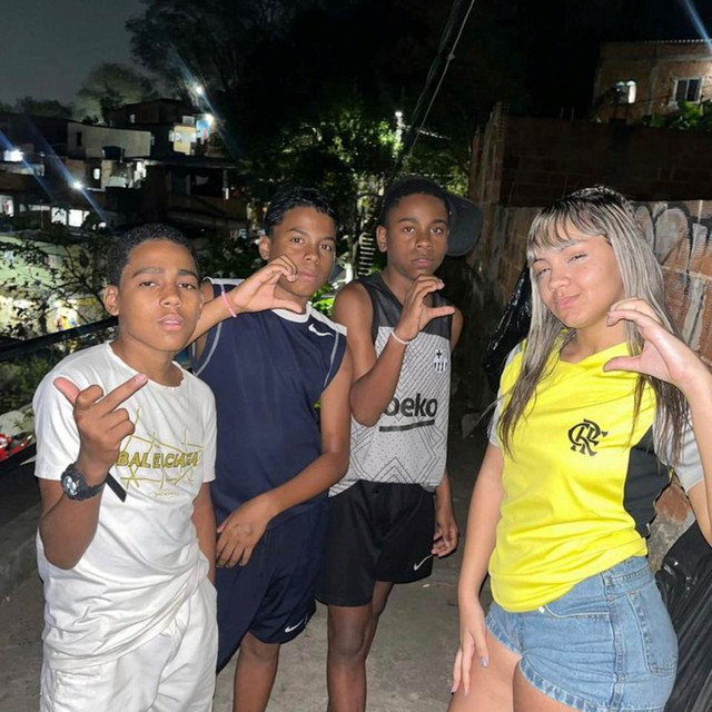 NA INTENÇÃO DO FODE FODE X PUTARIA AQUI NA FZD ROLA ATE DE MANHÃ