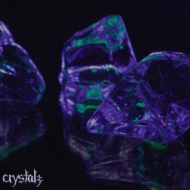 Pochette du titre Crystals