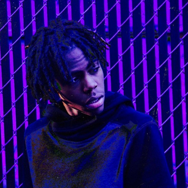 Dresser (Feat. Yung Bans)
