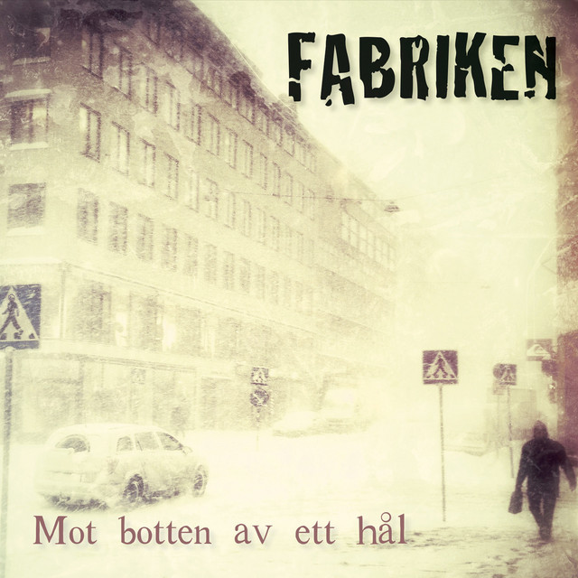 Mot botten av ett hål cover