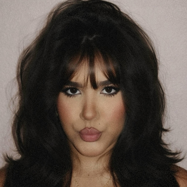 Poppy Freeley - Holiday Blues