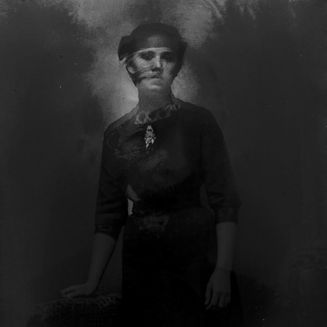 Sistereis cover art