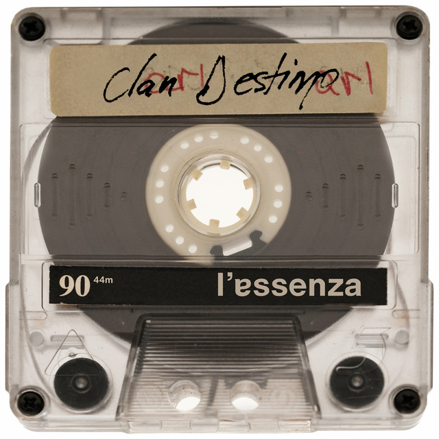 L'Essenza cover art