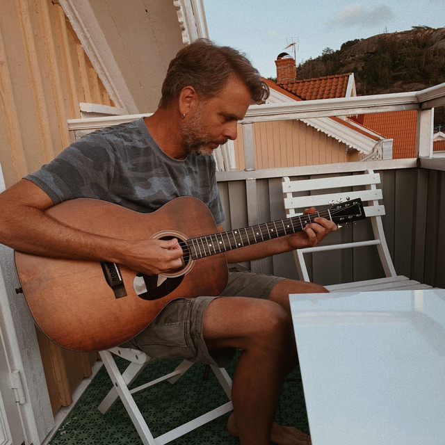 HENRIK C